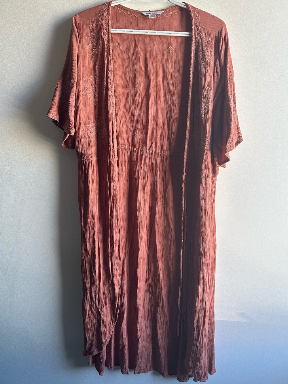 American Eagle Lightweight Rust-Coral Long Kimono with Tie